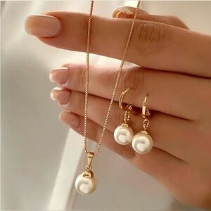Pearl Necklace and Earring Set